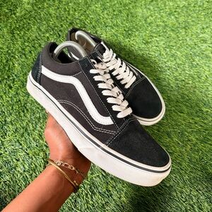 Vans Old Skool Black White Low Top Skate Shoes Suede Canvas Women’s 9